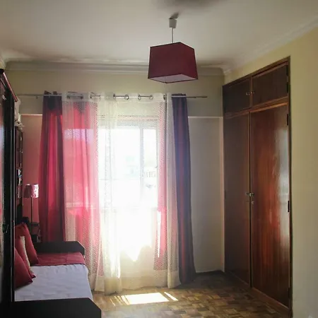 New -traditional Well Located With View Apartamento Odivelas (Lisbon)